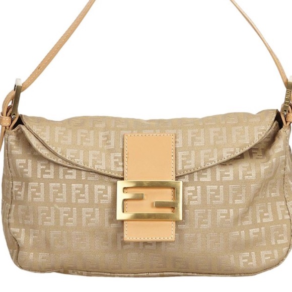 fendi baguette beige